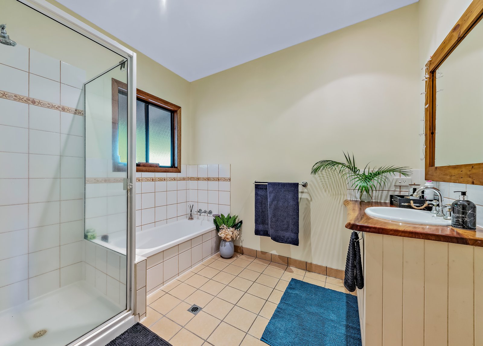 26 Kingfisher Tce  JUBILEE POCKET 12