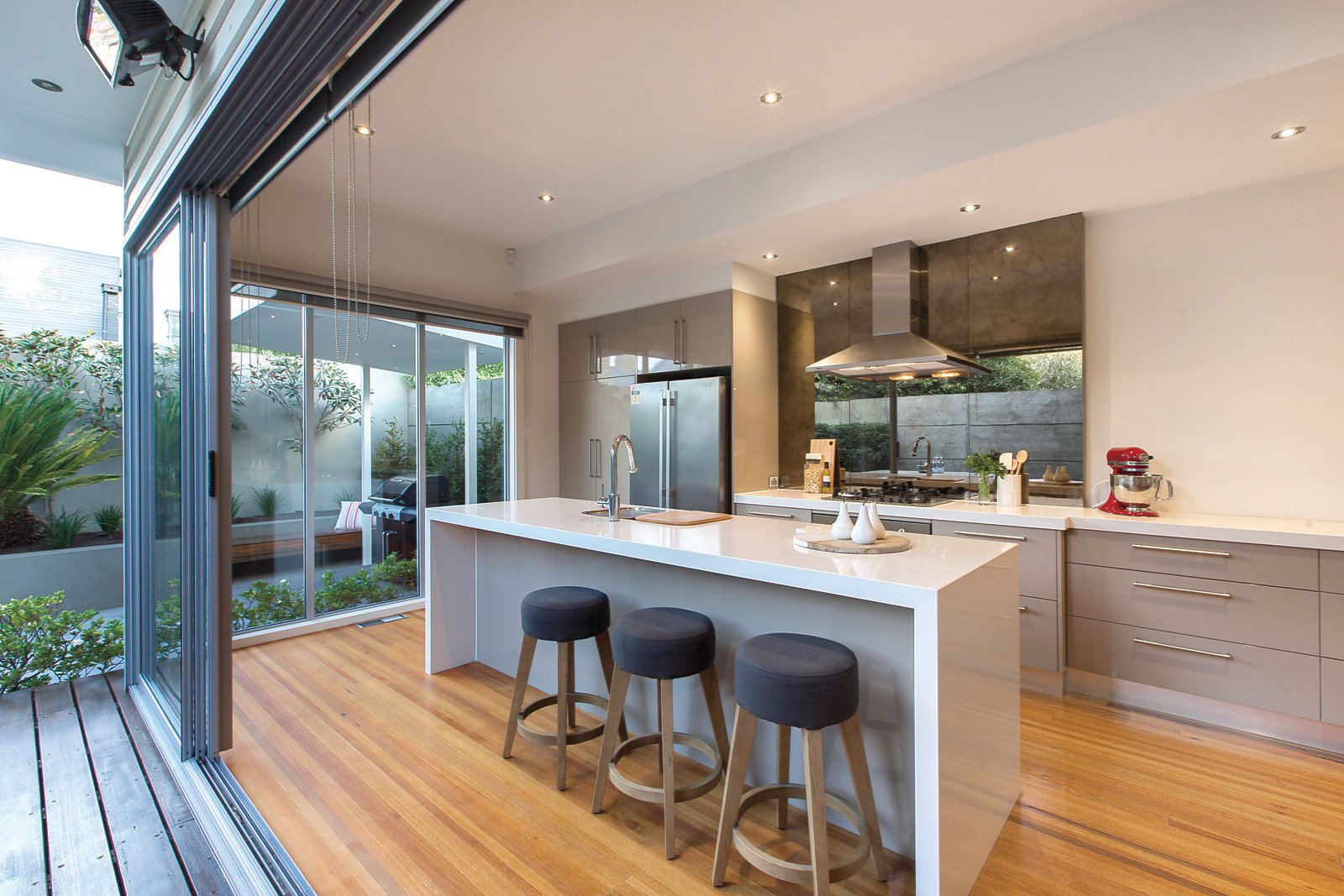 26 Kooyong Road, Armadale, VIC