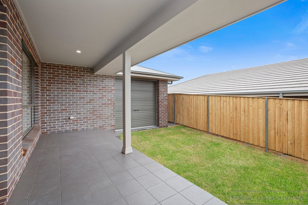 26 Lagoon Avenue BOLWARRA 9