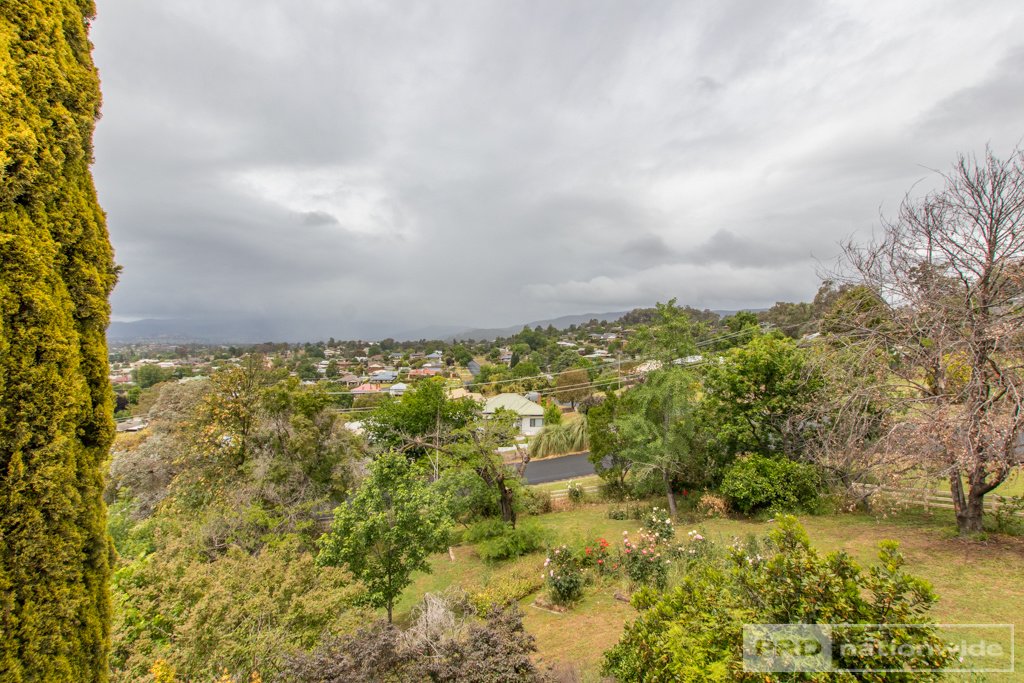 26 Lambie Street TUMUT 8