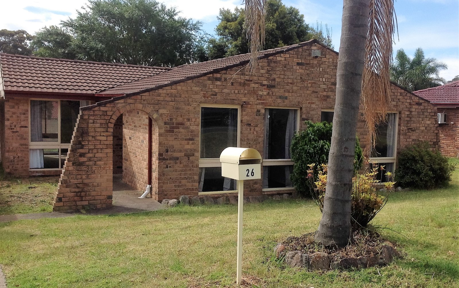 26 Lancia Drive INGLEBURN 1