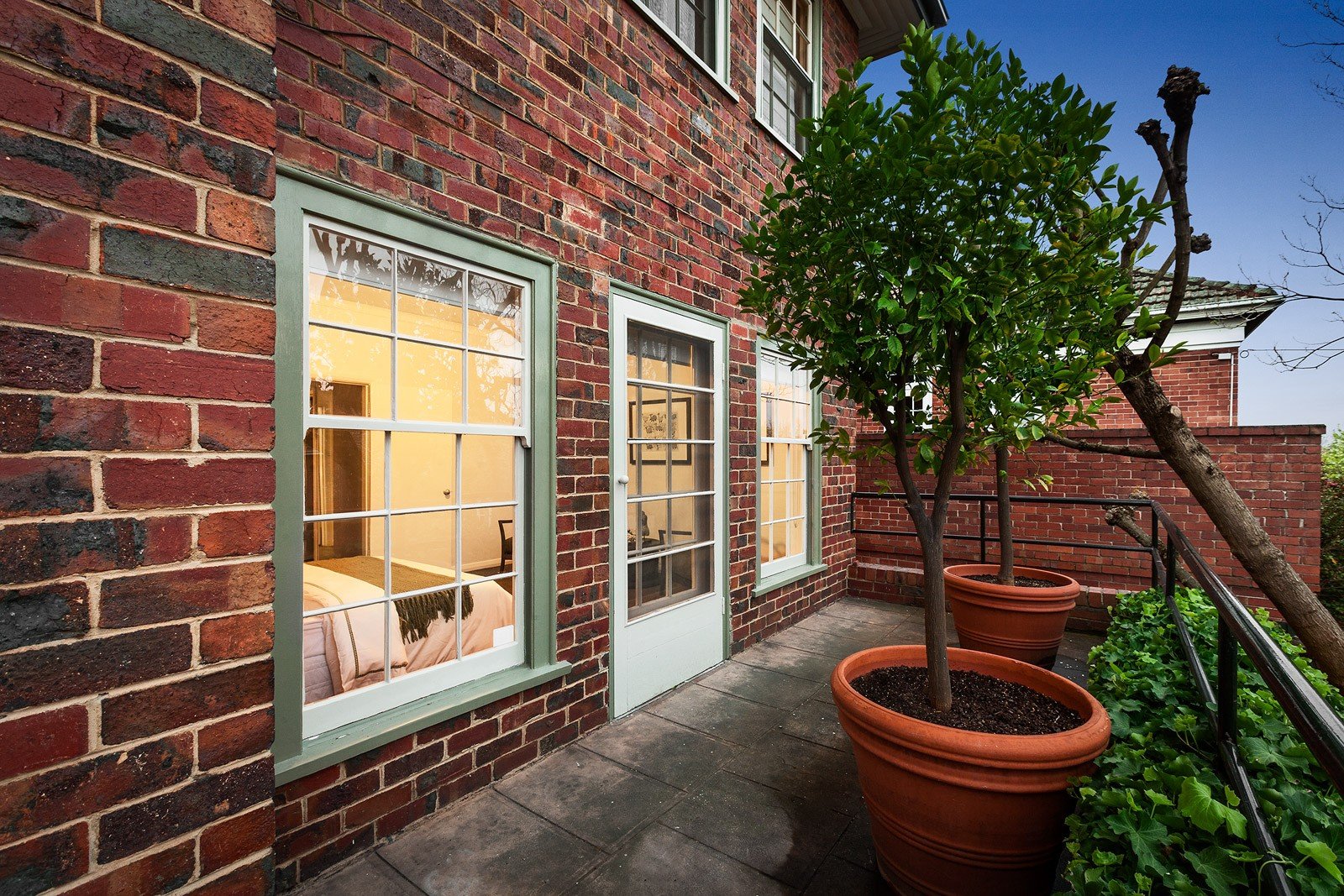 Real Estate and Property in 2/6 Landen Place, Toorak, VIC