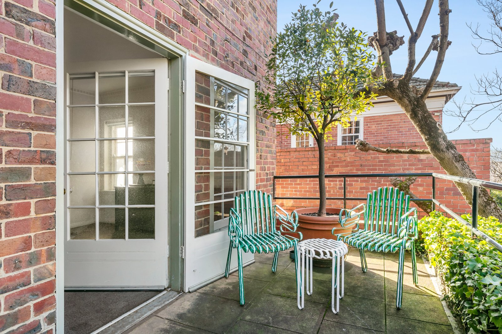 Real Estate and Property in 2/6 Landen Place, Toorak, VIC