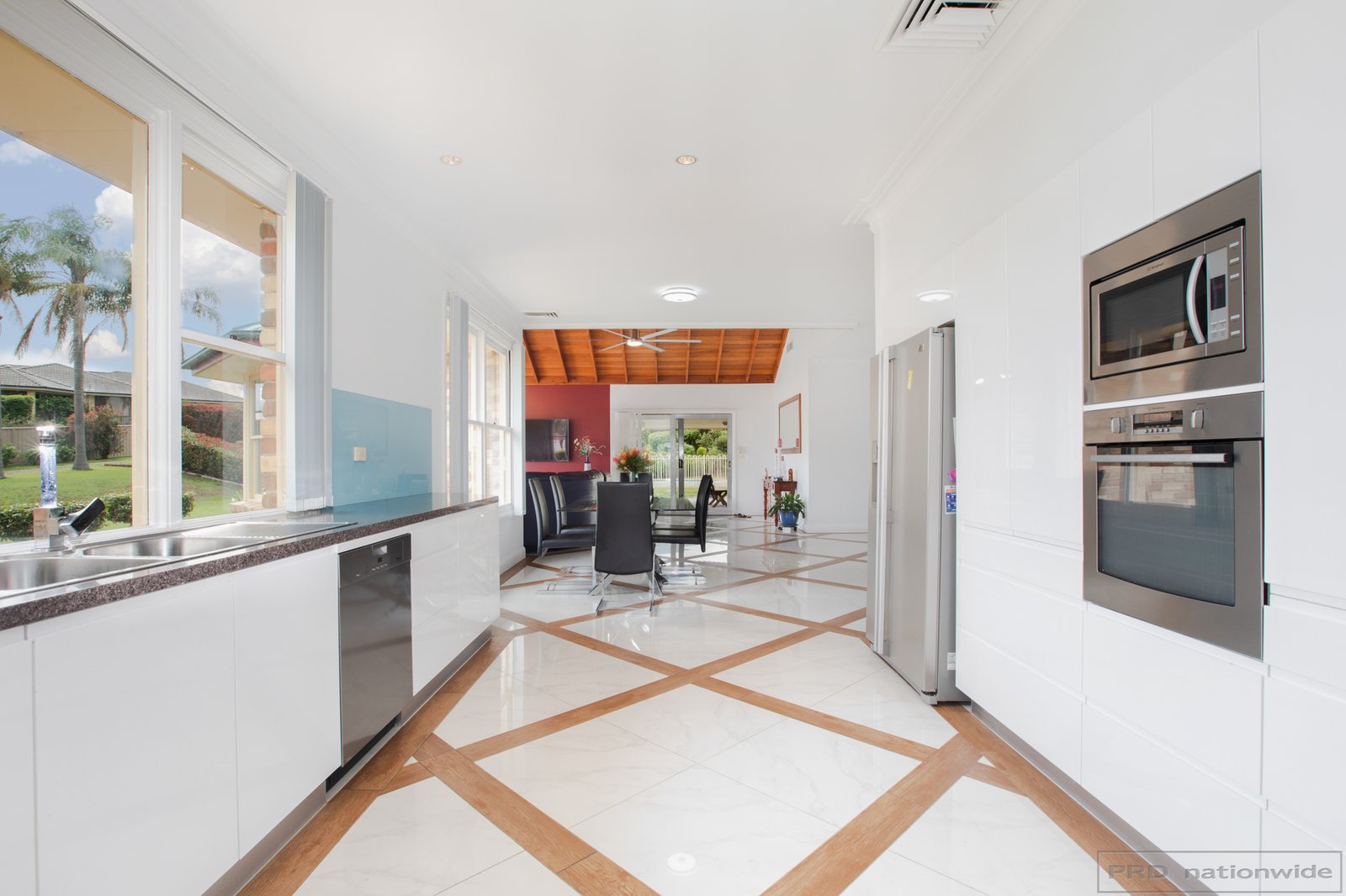 26 Laurie Drive RAWORTH 4