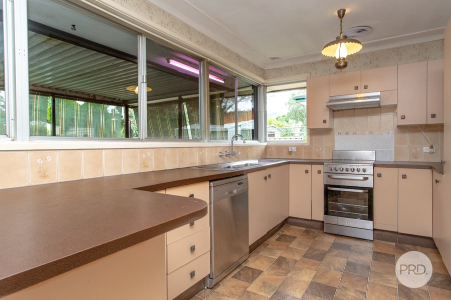 26 Linksview Avenue LEONAY 13