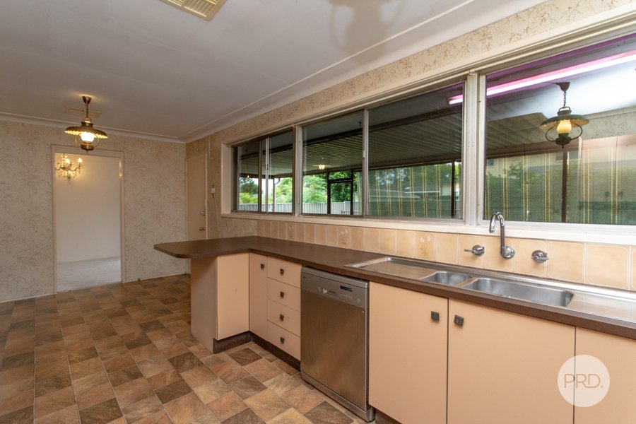 26 Linksview Avenue LEONAY 14