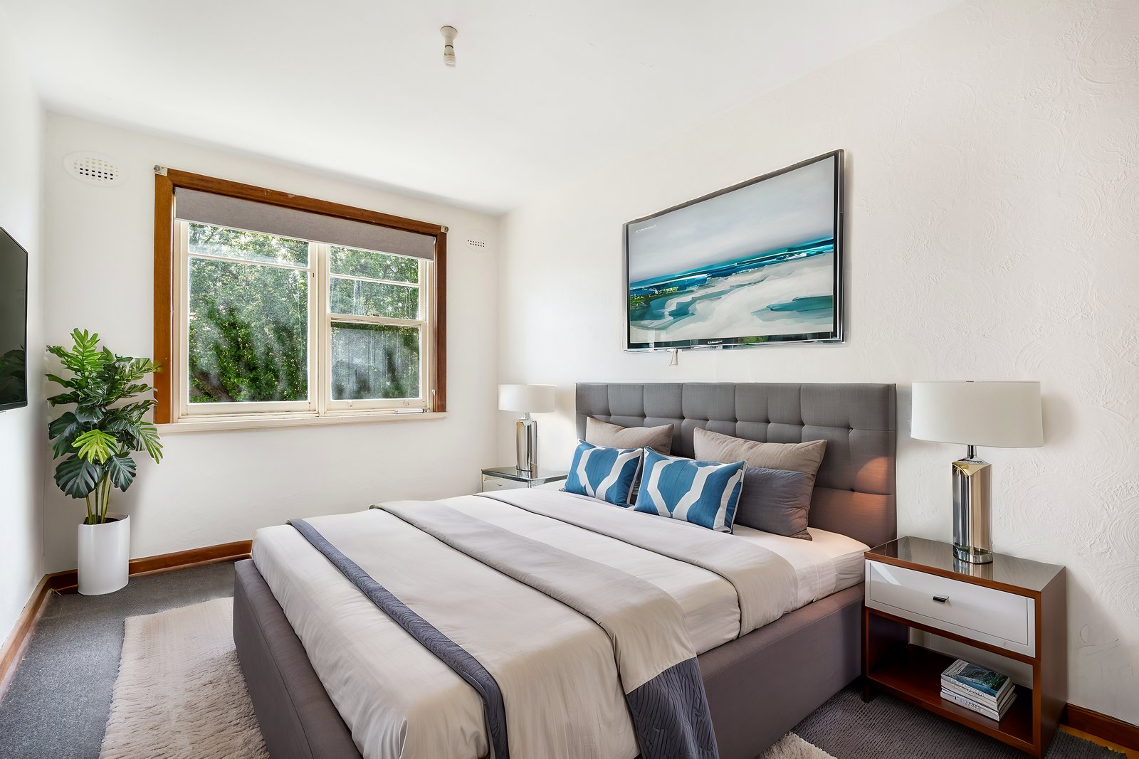 2/6 Lissadell Court NEW TOWN 8