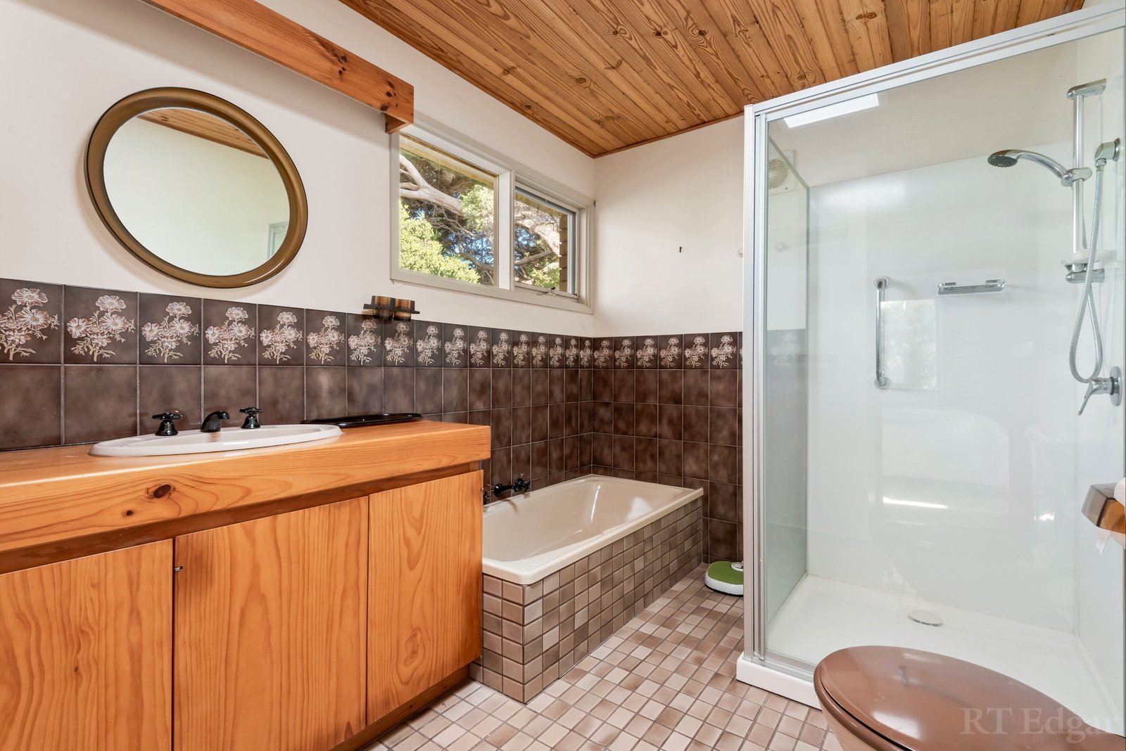 Real Estate and Property in 26 Lockington Crescent, Point Lonsdale, VIC