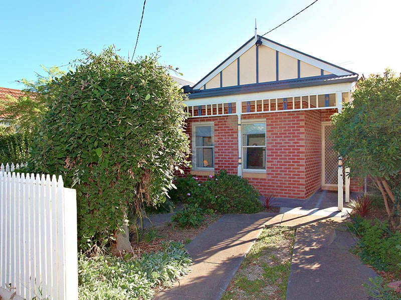 2/6 Maggie Street, YARRAVILLE