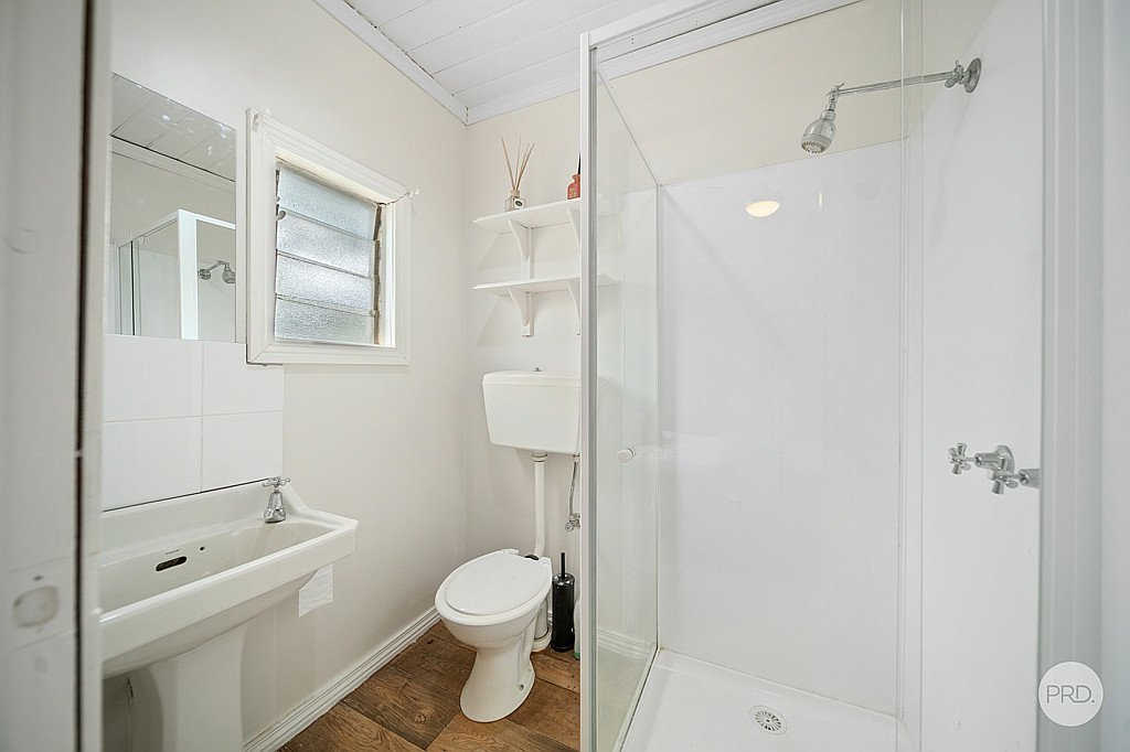 26 Mahon Avenue KENNINGTON 9