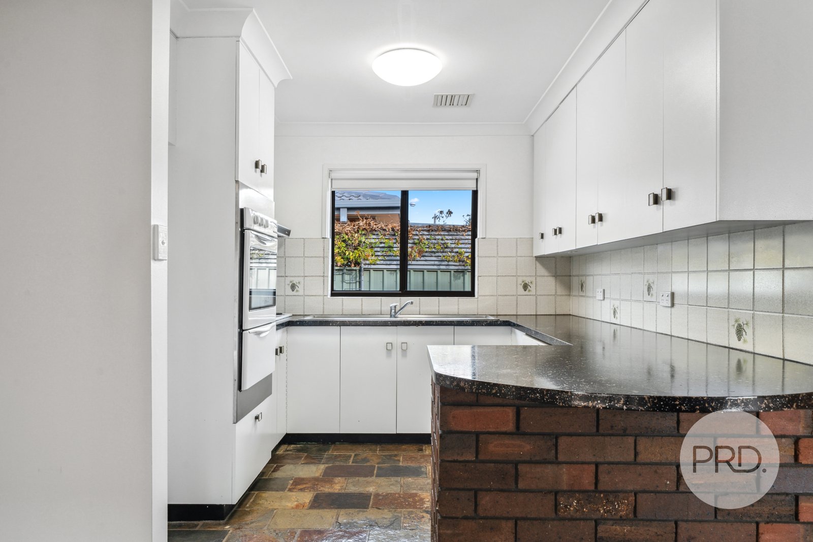 26 Main Street LAKE ALBERT 4