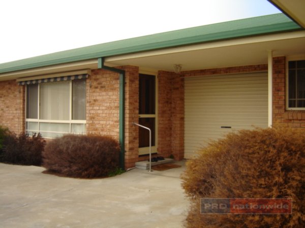 2/6 Mangaroo Avenue TUMUT 9
