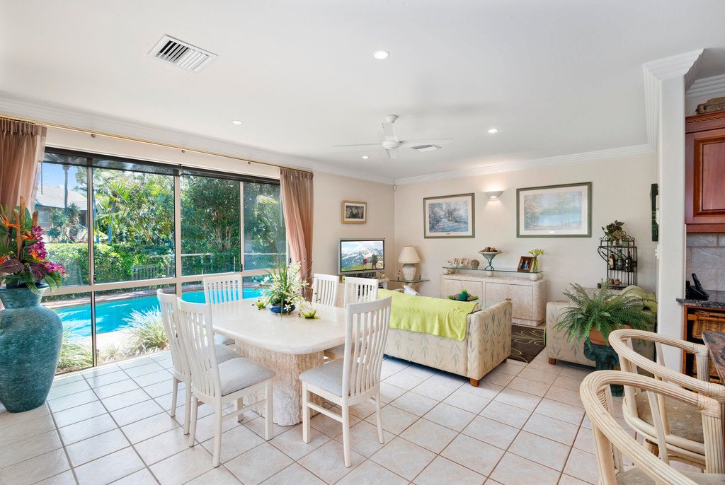 2/6 Mariners Drive East  TWEED HEADS 11