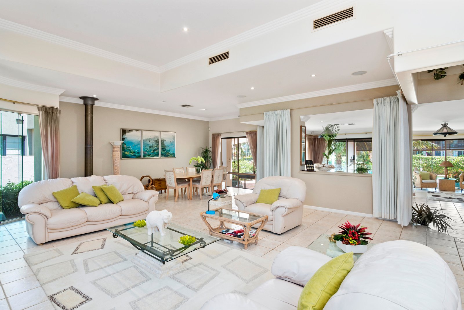 2/6 Mariners Drive East  TWEED HEADS 12