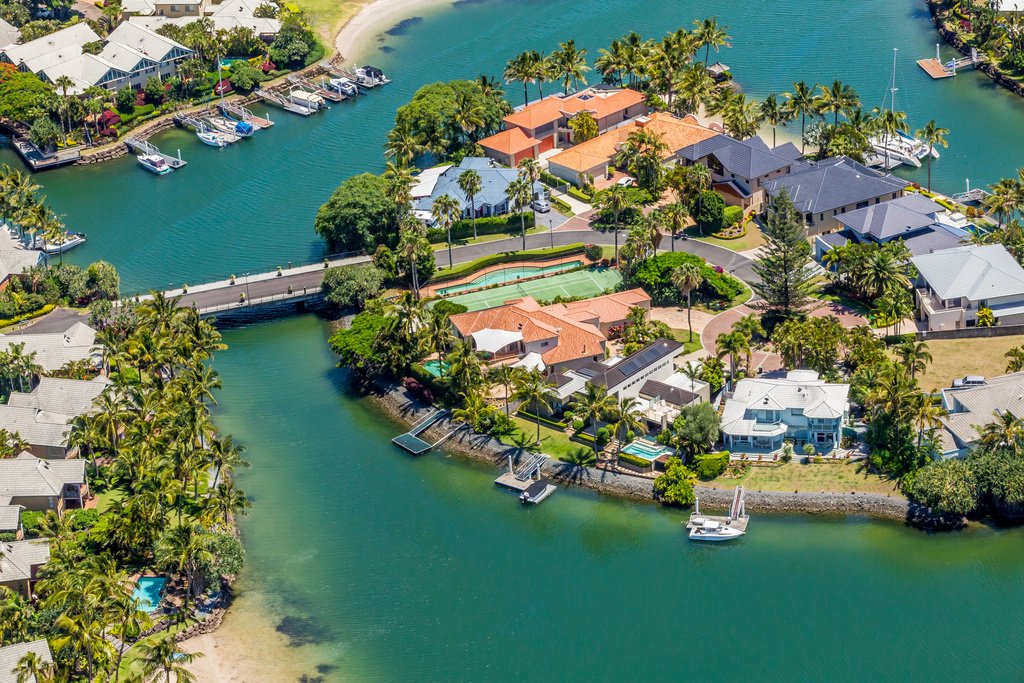 2/6 Mariners Drive East  TWEED HEADS 26