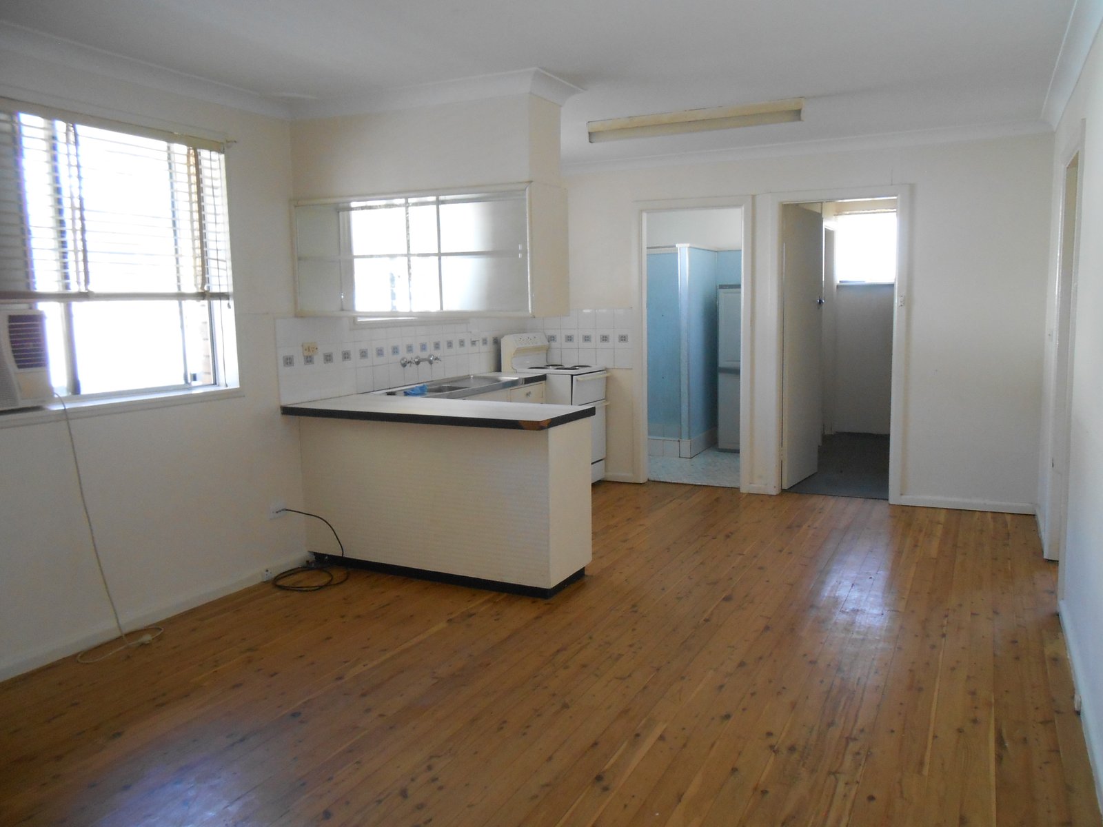 2/6 Martin Place TAMWORTH 4