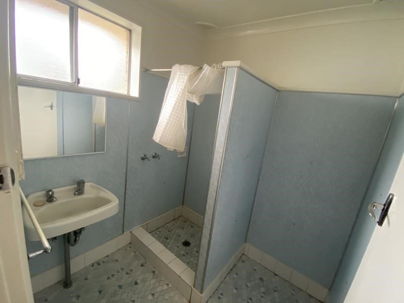 2/6 Martin Street TAMWORTH 5