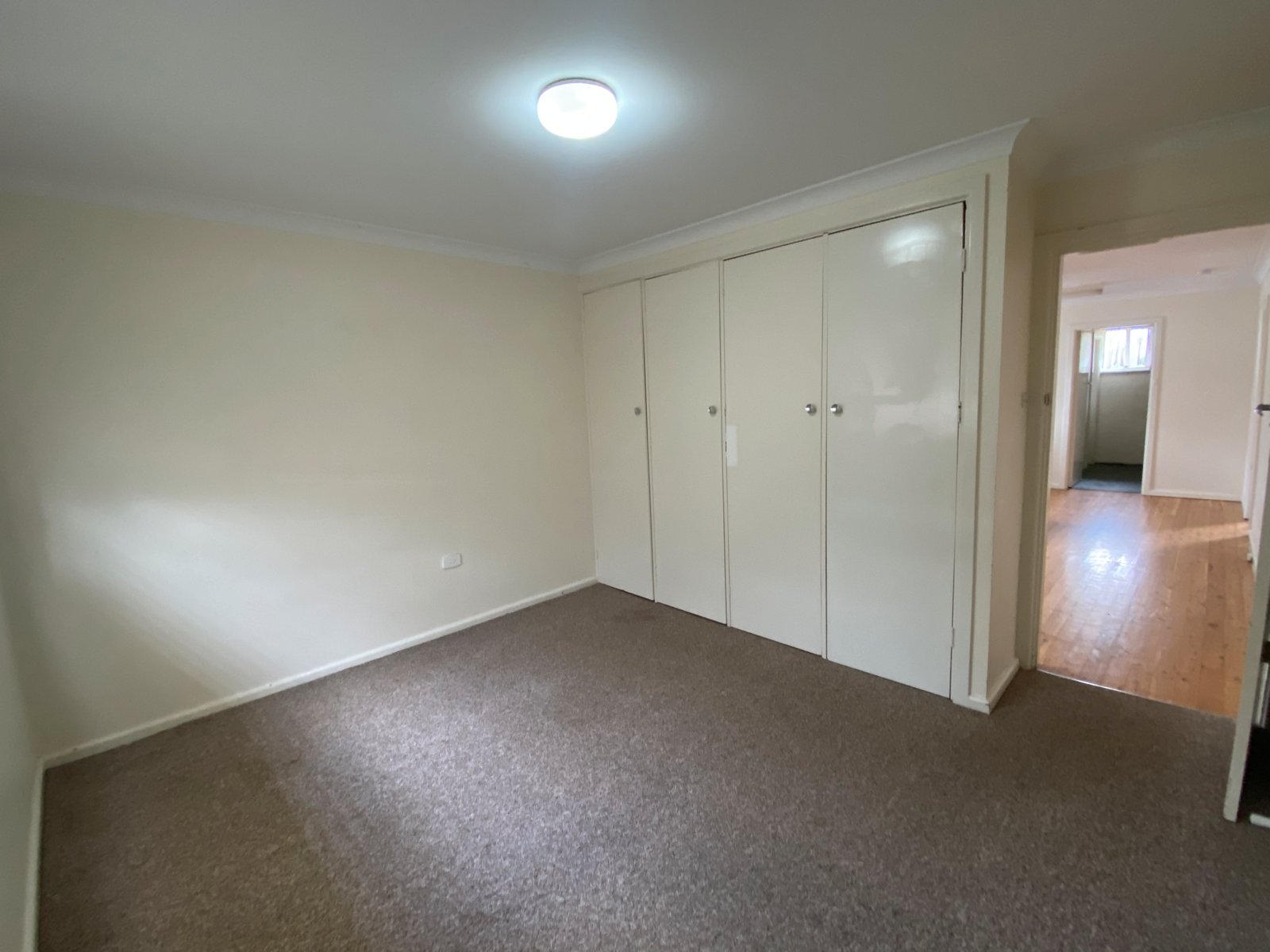 2/6 Martin Street TAMWORTH 4