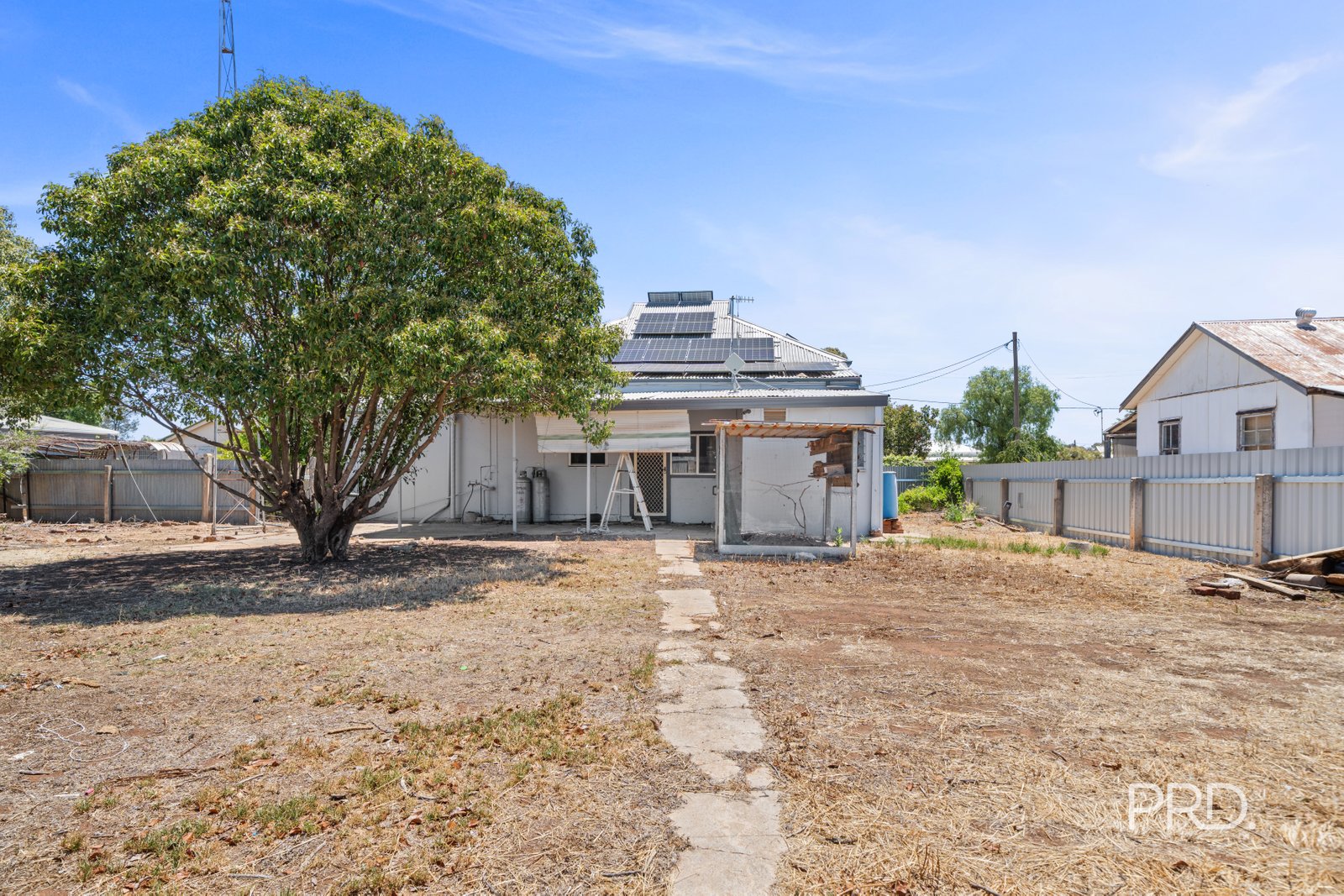 26 Matthews Street LOCKHART 5
