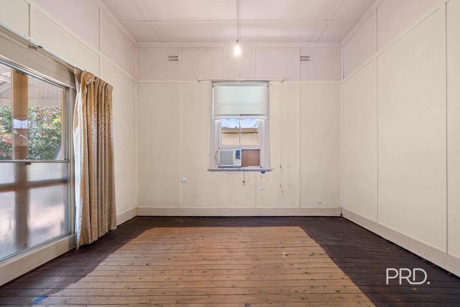 26 Matthews Street LOCKHART 6