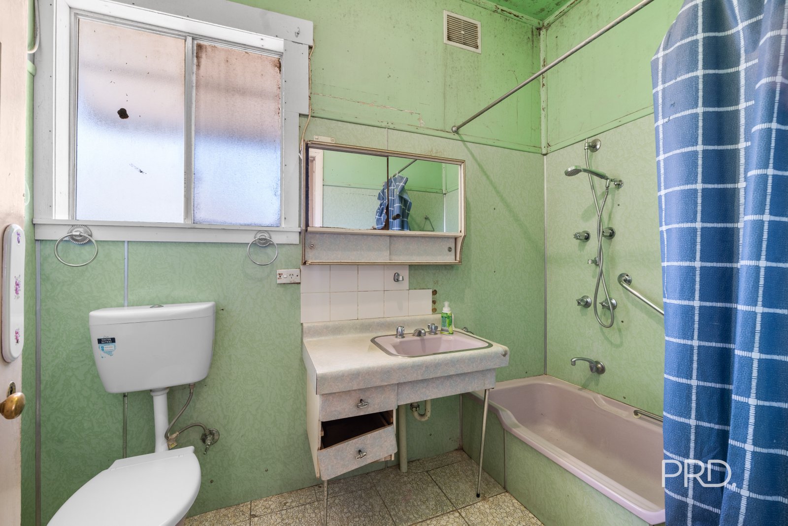 26 Matthews Street LOCKHART 16