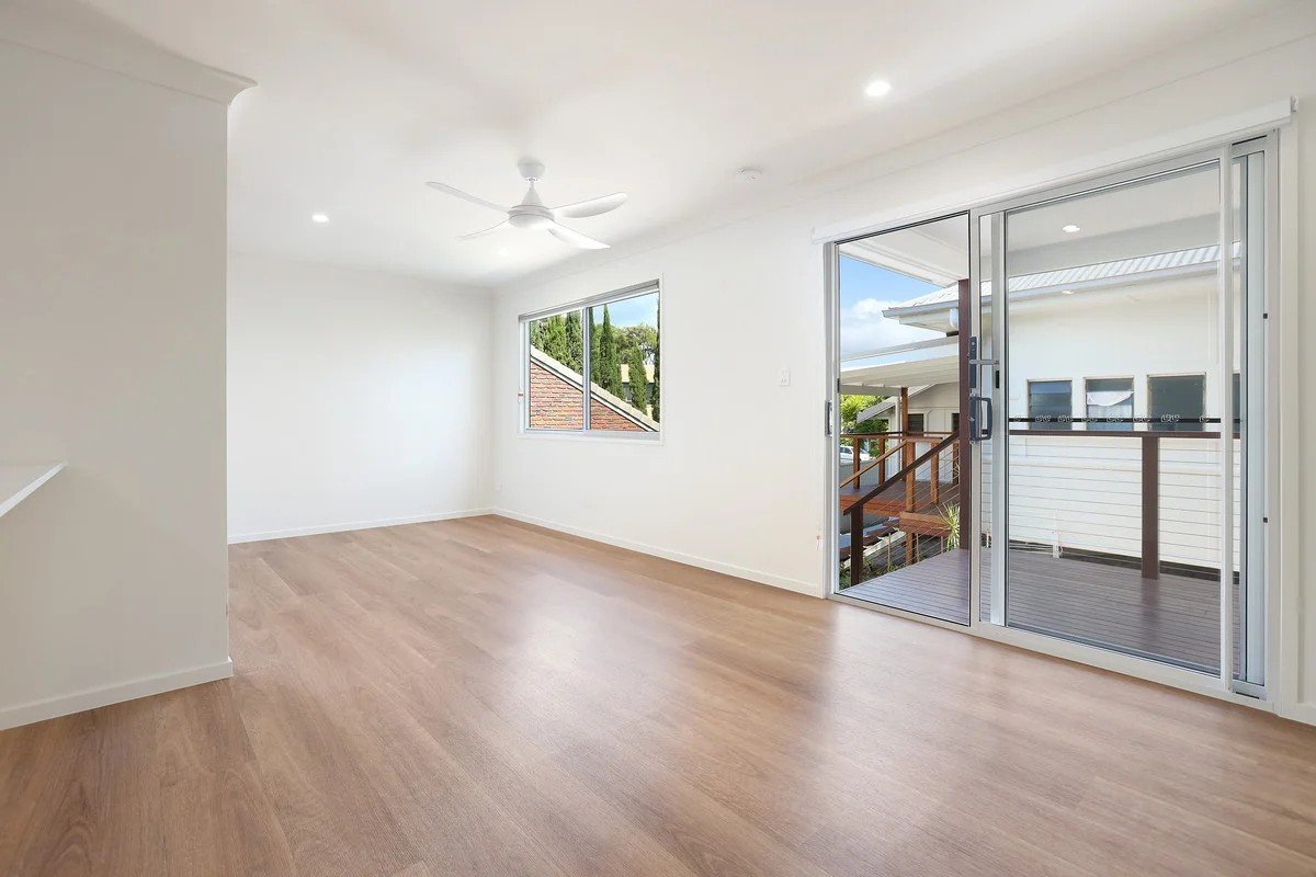 2/6 Messines Crescent Miami 3