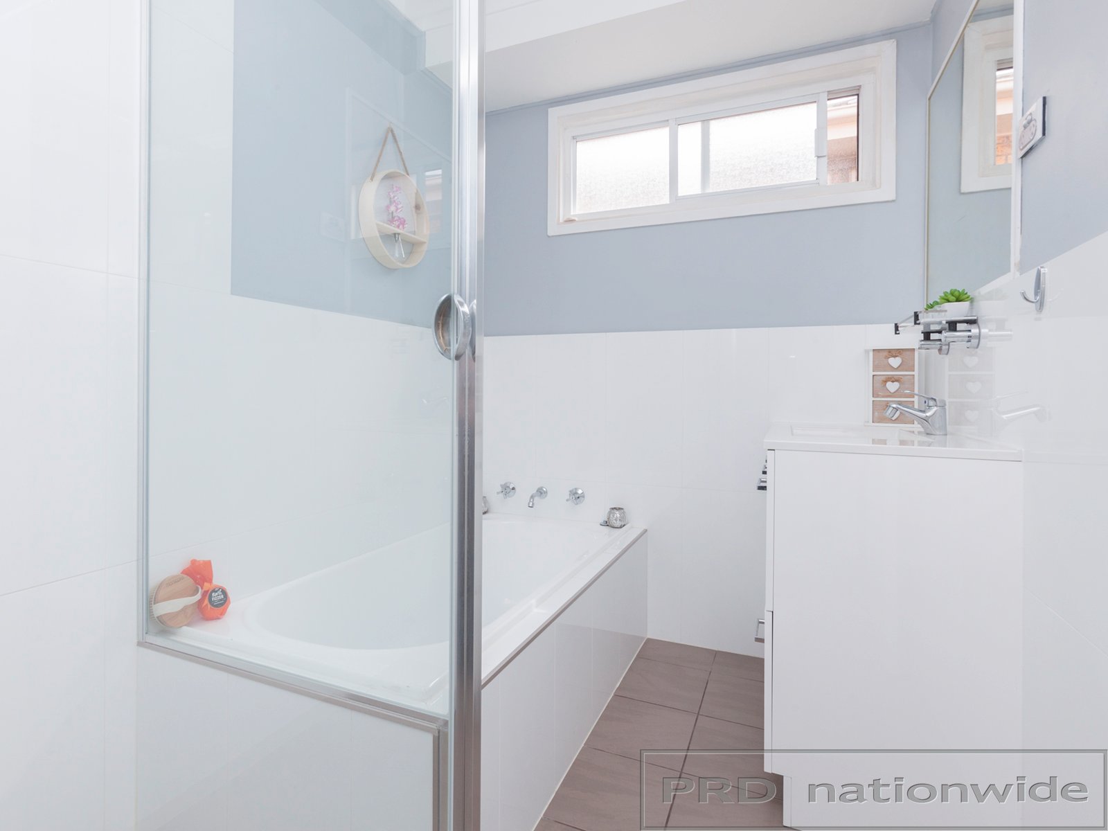 26 Mumford Avenue THORNTON 12
