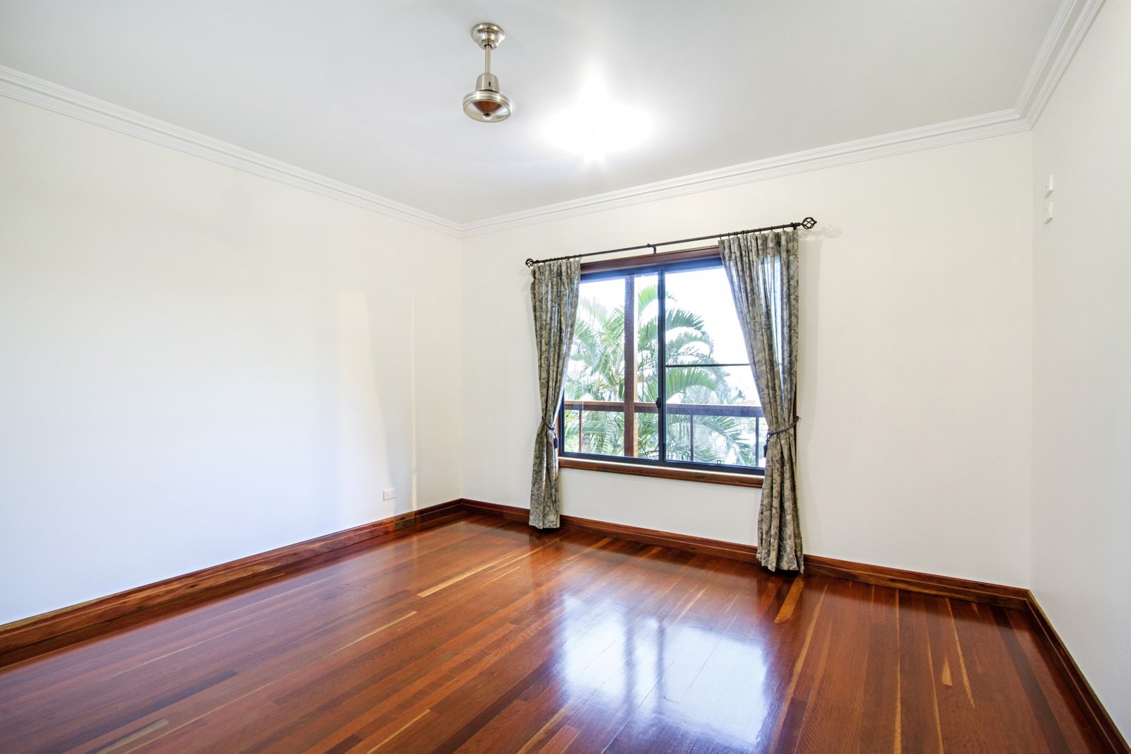 26 Nara Ave  AIRLIE BEACH 15