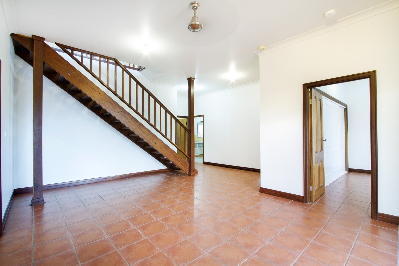 26 Nara Ave  AIRLIE BEACH 17