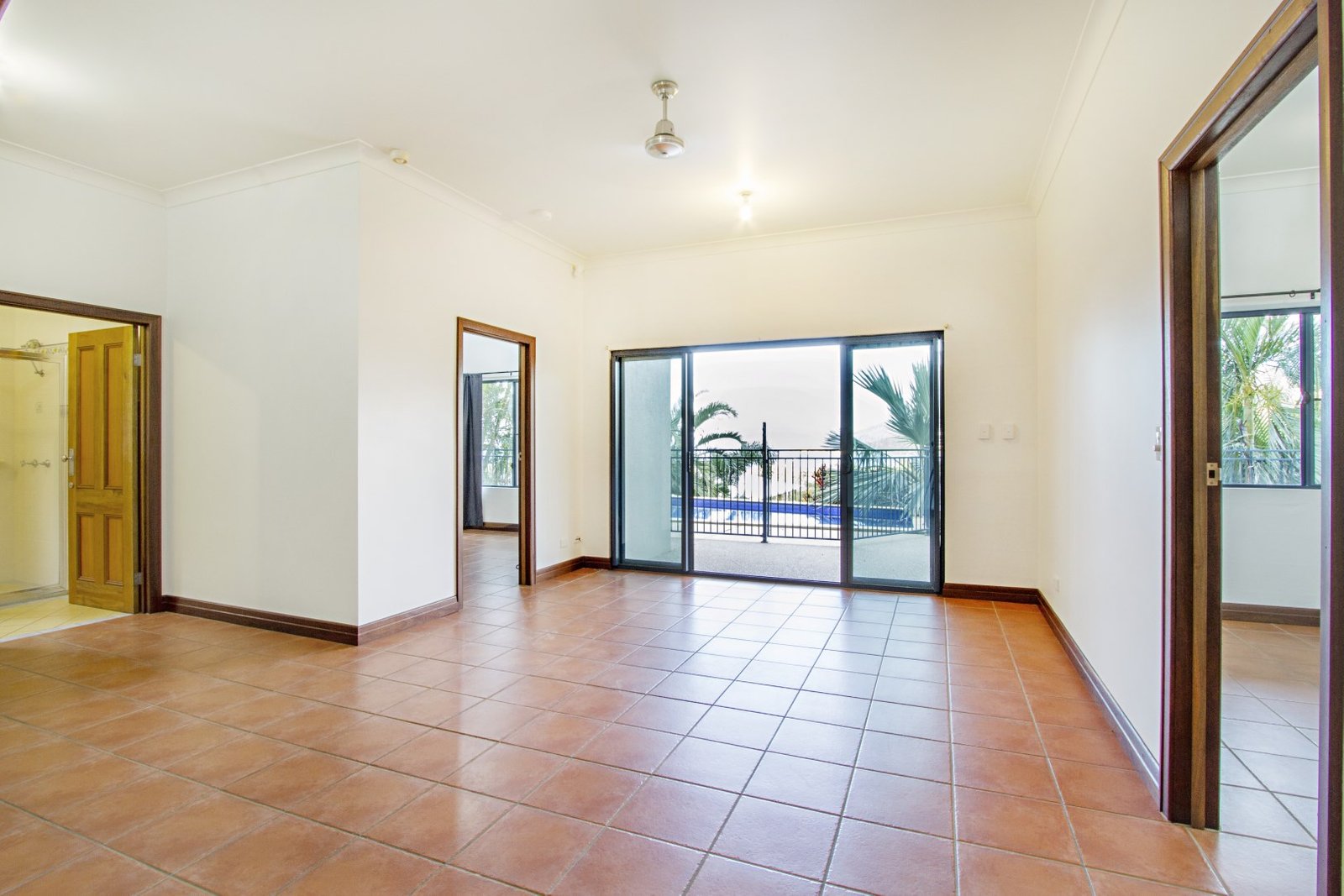 26 Nara Ave  AIRLIE BEACH 18