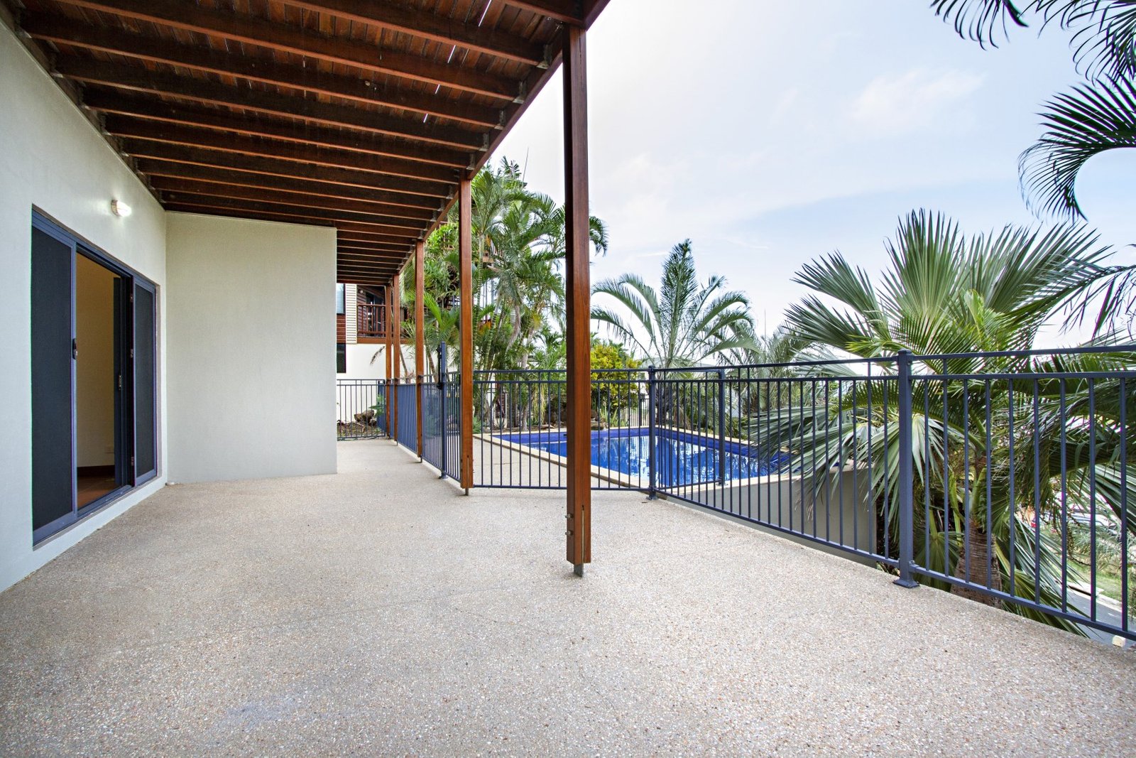 26 Nara Ave  AIRLIE BEACH 22