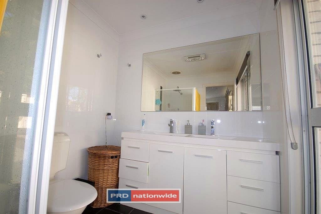 26 Newport Drive ROBINA 9