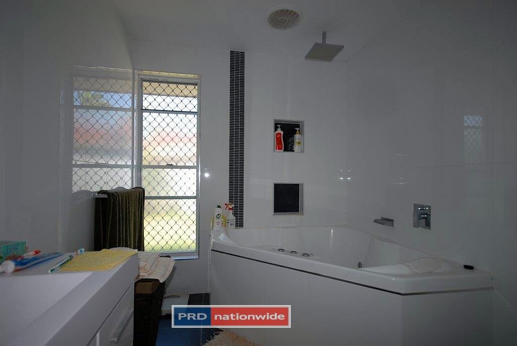26 Newport Drive ROBINA 12
