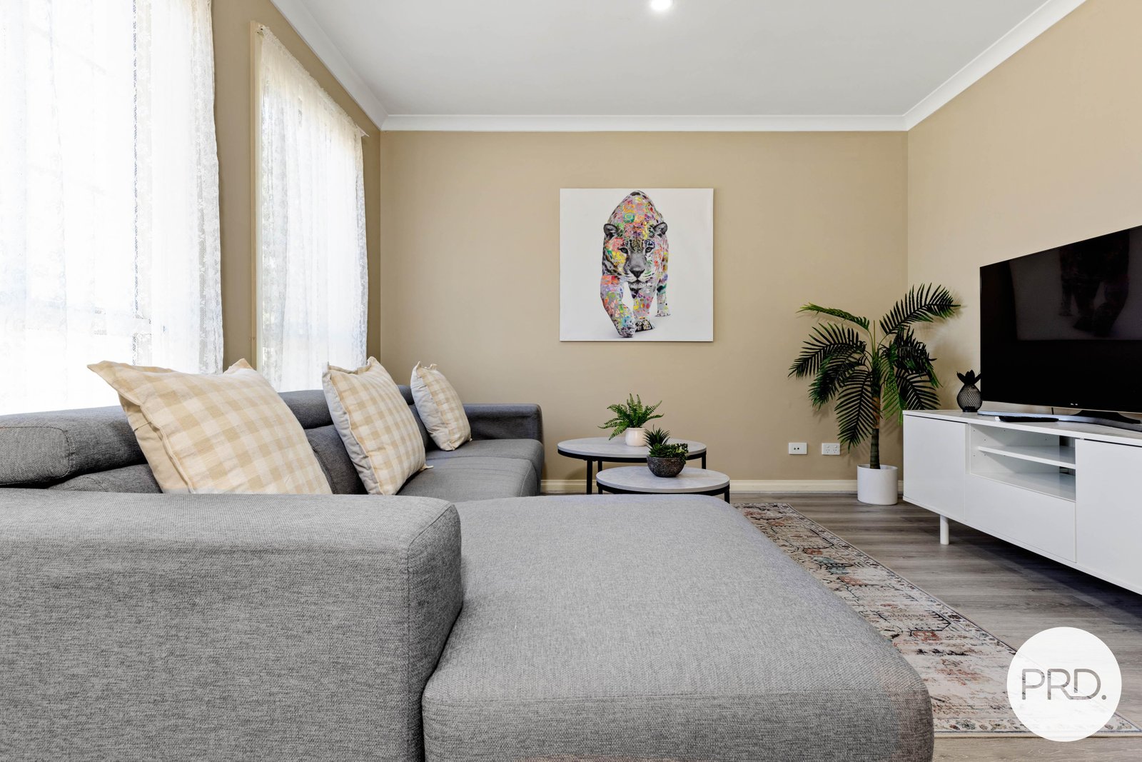 26 Norfolk Avenue LAKE GARDENS 10