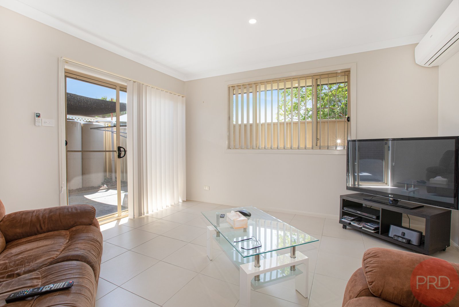 2/6 Ogilvie Street BERESFIELD 2
