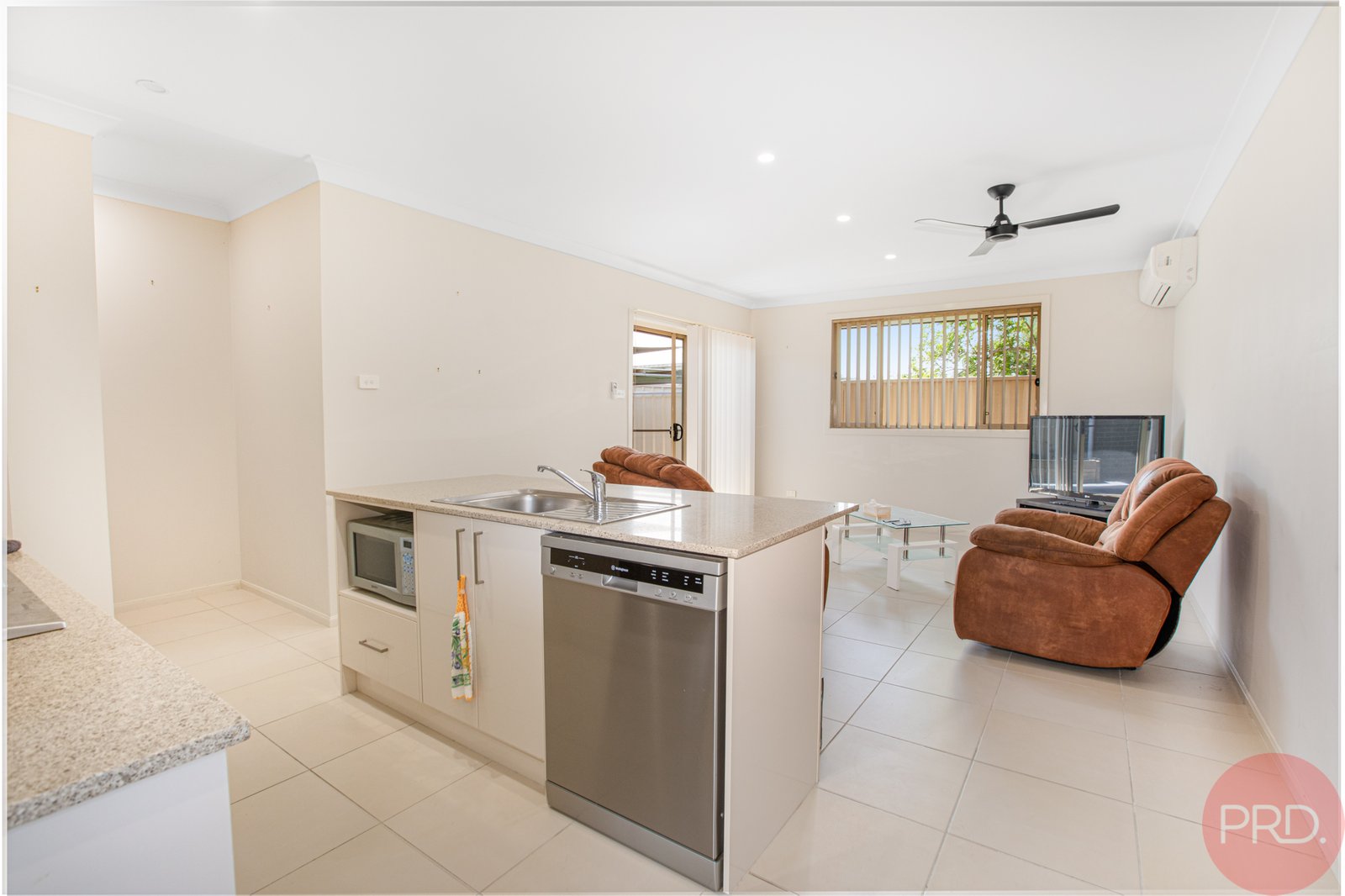 2/6 Ogilvie Street BERESFIELD 5