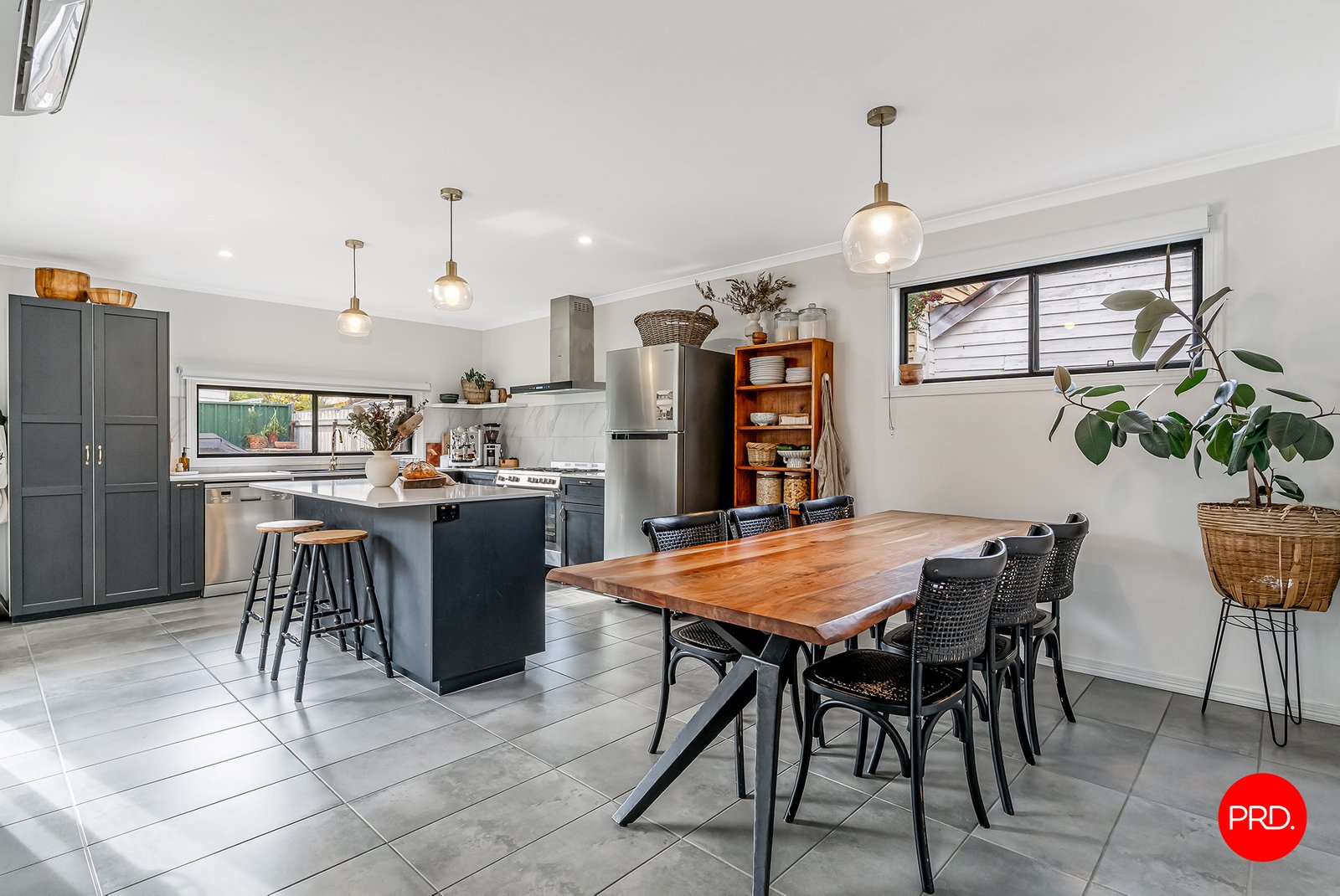 26 Olinda Street QUARRY HILL 8