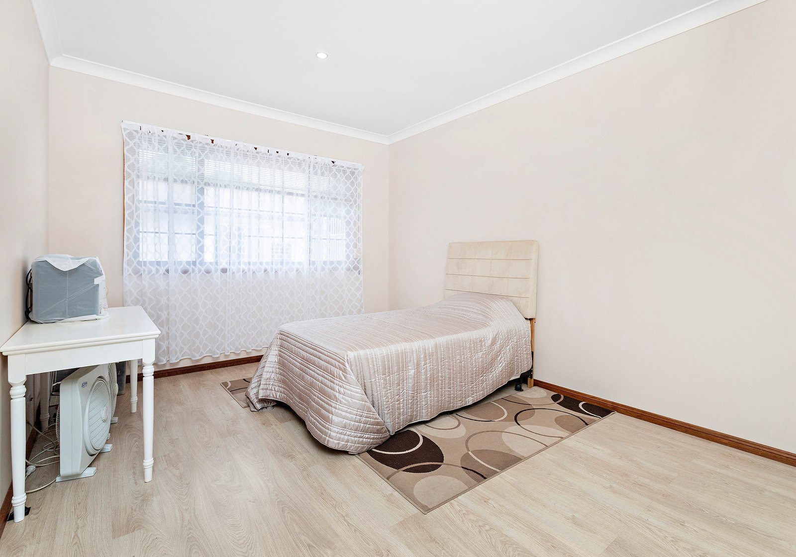 26 Oxford Road DAPTO 8