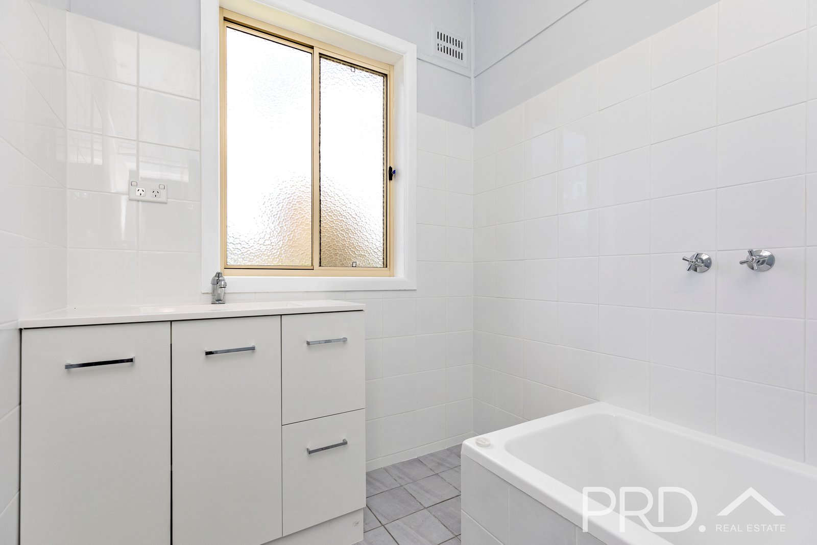 26 Park Avenue BATLOW 7