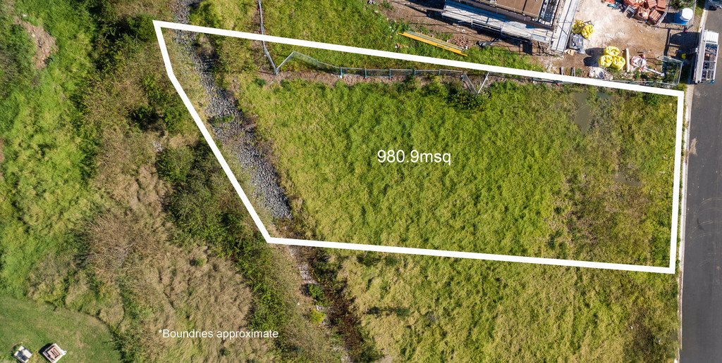 26 Paul Circuit TULLIMBAR 6