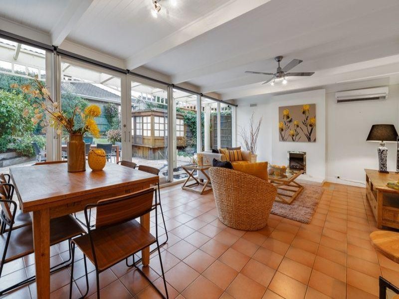 Gallery: 26 Paul Street