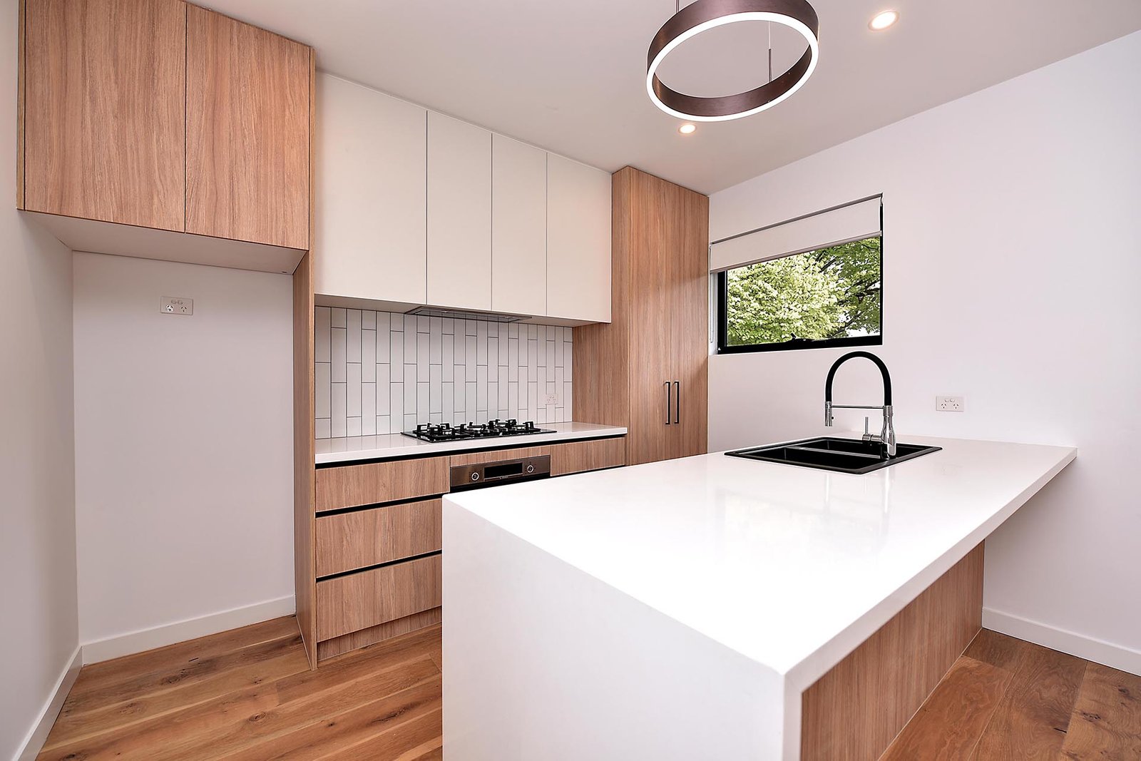 Gallery: 2/6 Penleigh Court