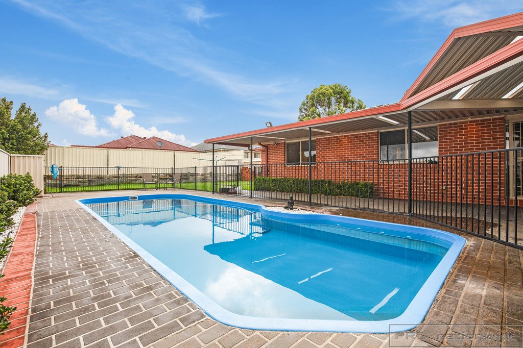 26 Peppertree Circuit ABERGLASSLYN 22