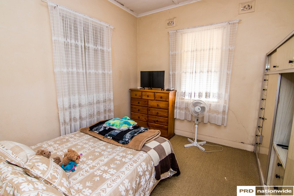 26 Phillip Street TAMWORTH 7