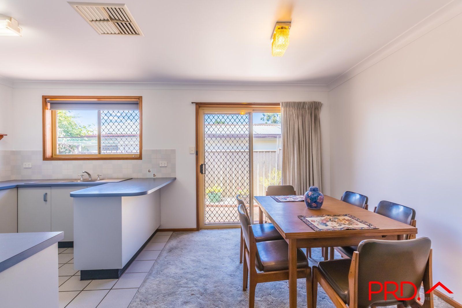 2/6 Phillip Street TAMWORTH 5