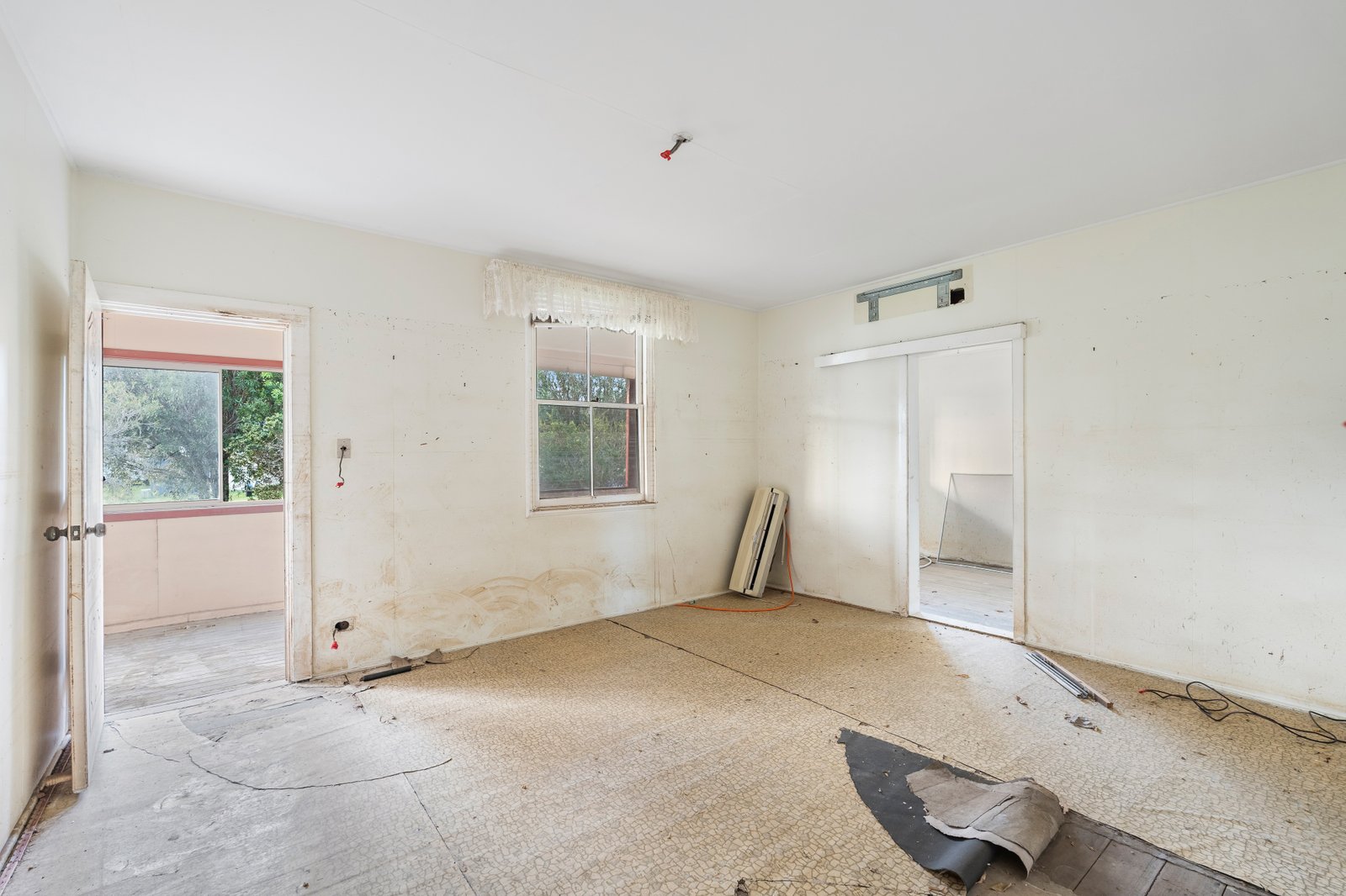 26 Pitt Street BROADWATER 8