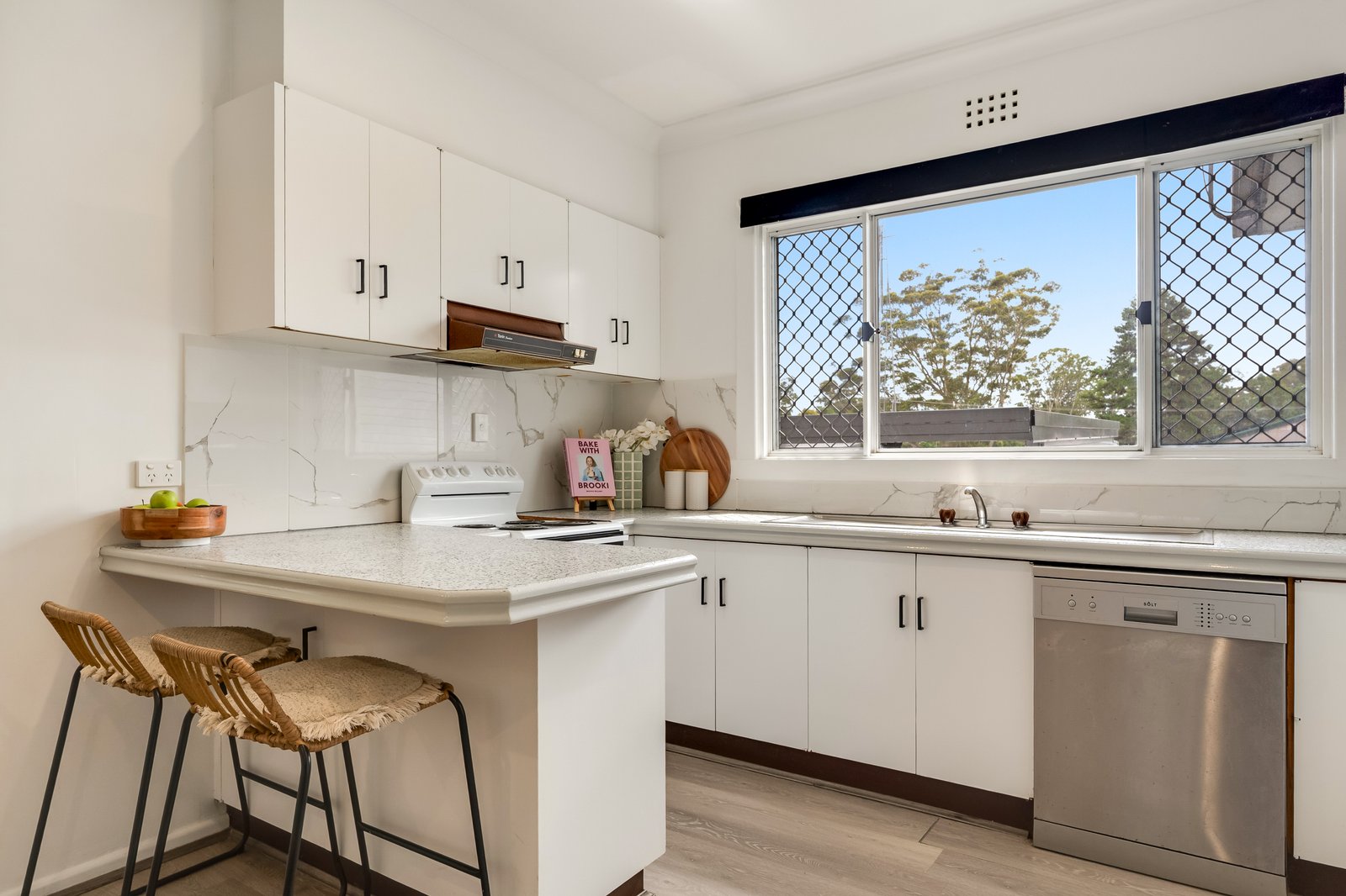 26 Pleasant Street GOONELLABAH 8