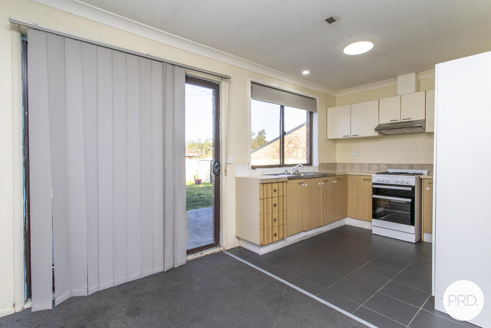 26 Primrose Circuit CLAREMONT MEADOWS 8