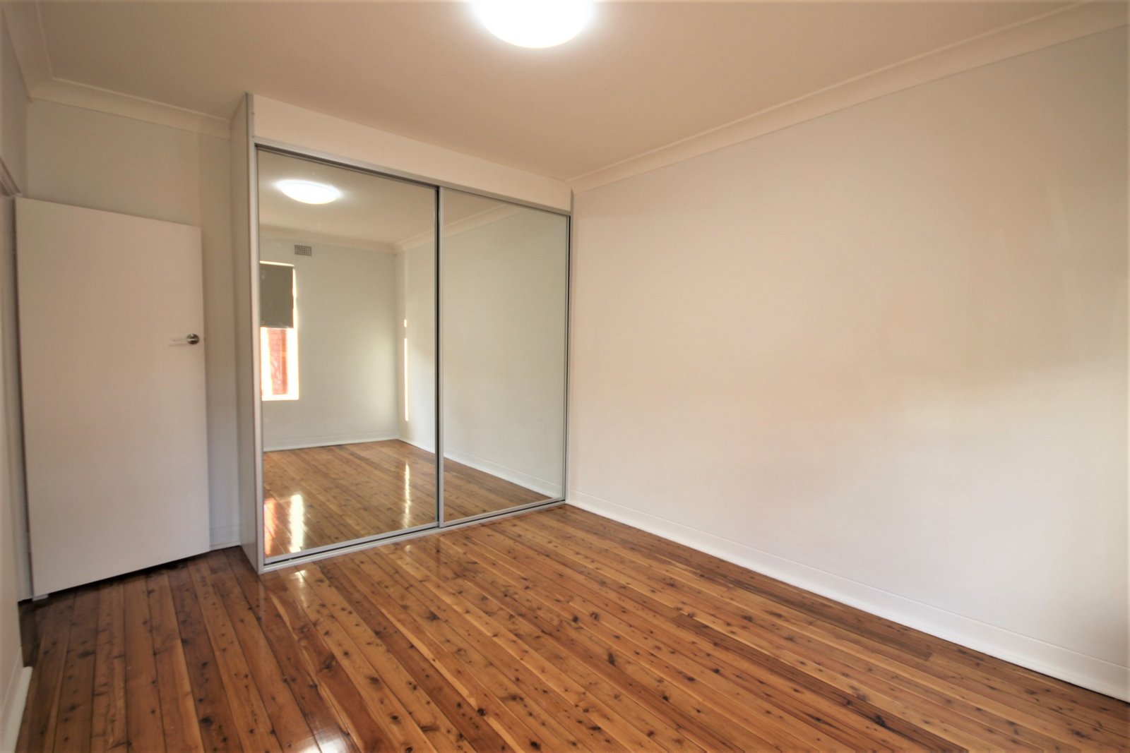 2/6 Queens Avenue KOGARAH 6