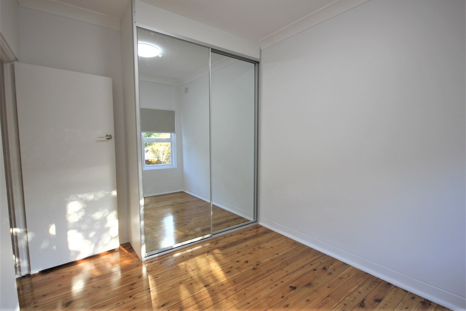 2/6 Queens Avenue KOGARAH 7